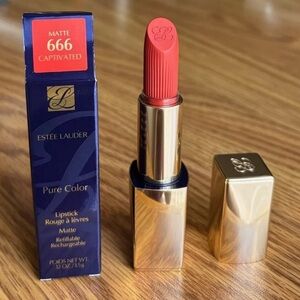 Estée Lauder Pure Colour Crème Matte Lipstick 666 CAPTIVATED NIB